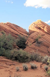 wire-pass-angled-rocks